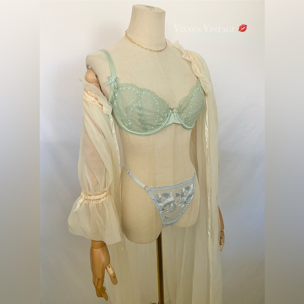 LOUNGE X CARO MERMAID GLITTER SATIN 'EMBROIDERED BALCONY BRA' IN GREEN